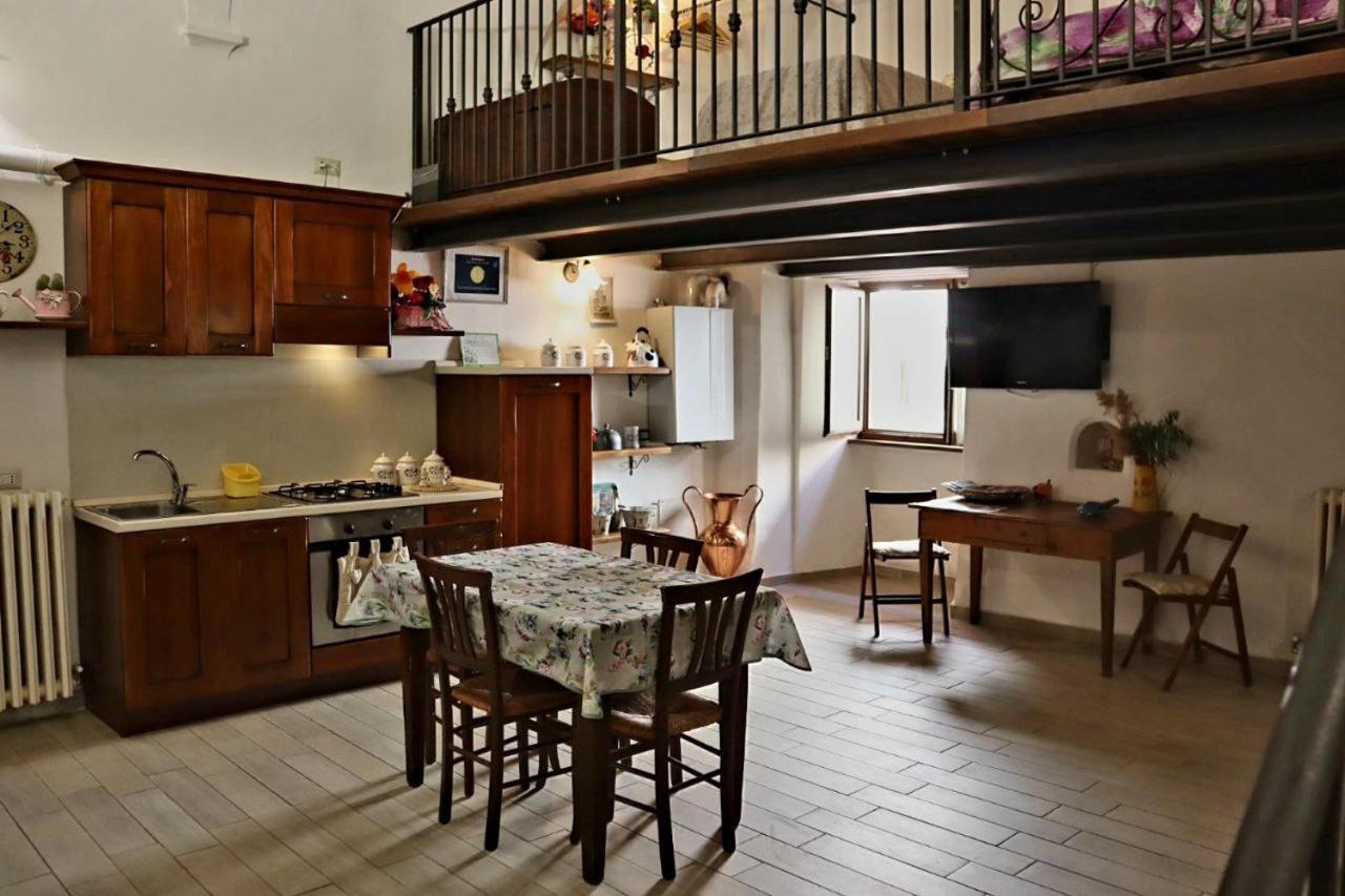 Twins' Historical Apartment Trevi Exterior foto